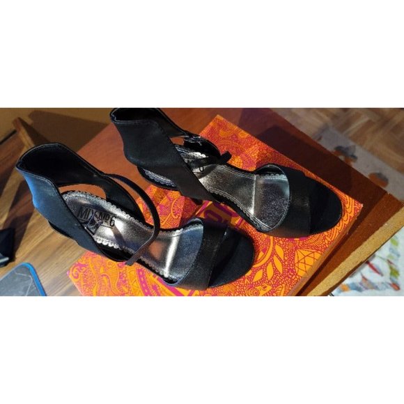 Women's Shoes MixN6   (size 7) - Picture 8 of 11